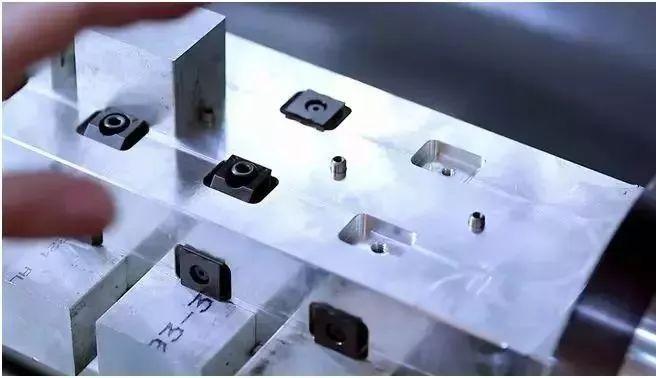 【新手必看】3軸、3+2軸、5軸加工的區(qū)別是什么？(圖12)